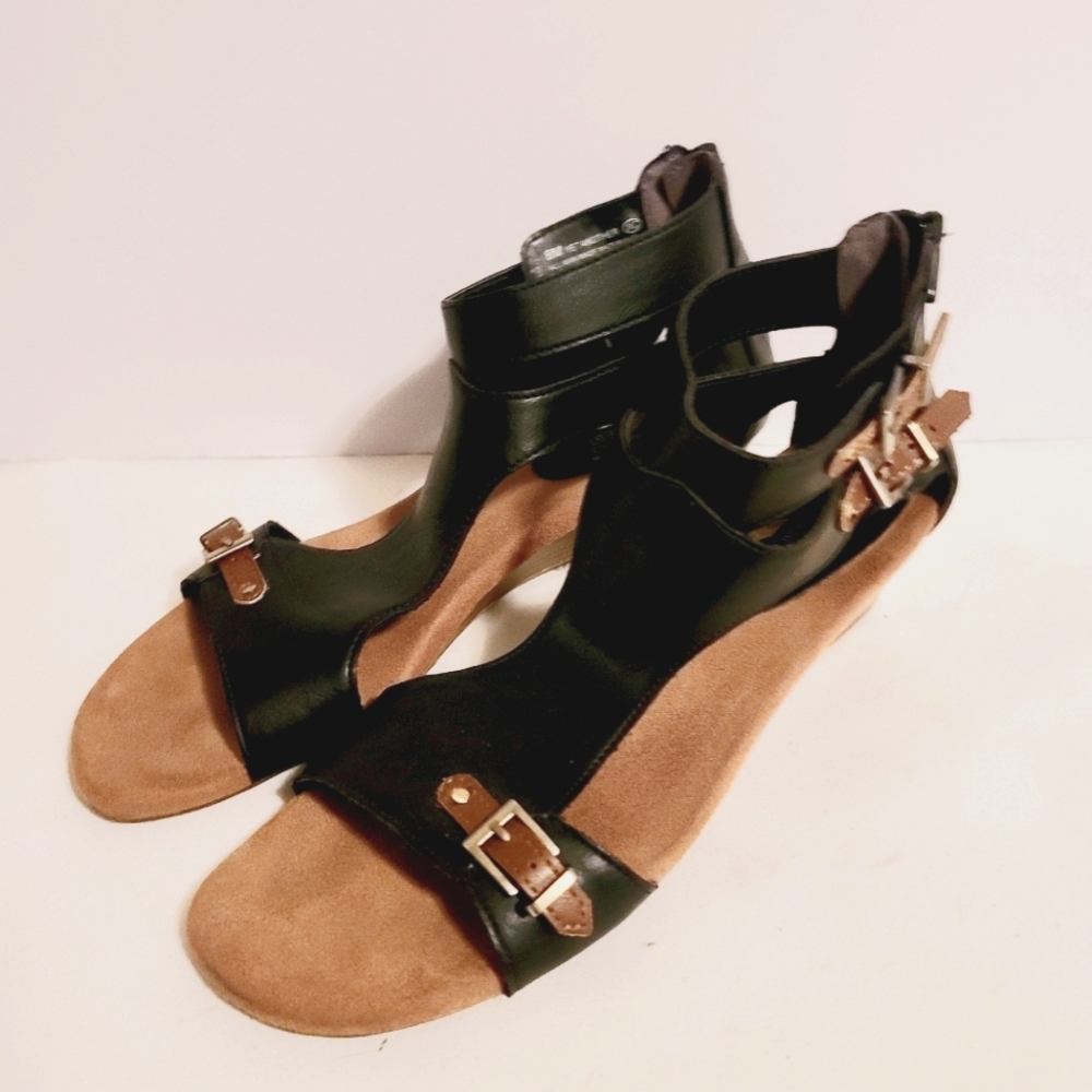 Aerosoles Heelrest black sandals